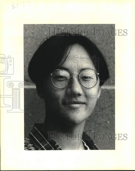 1994 Press Photo Sung "Michael" Im, is a Merit Scholar at Ben Franklin High. - Historic Images