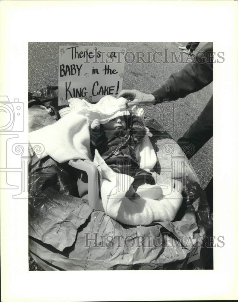 1993 Press Photo Austin Inman, baby in Kids of Covington Point Mardi Gras Parade - Historic Images