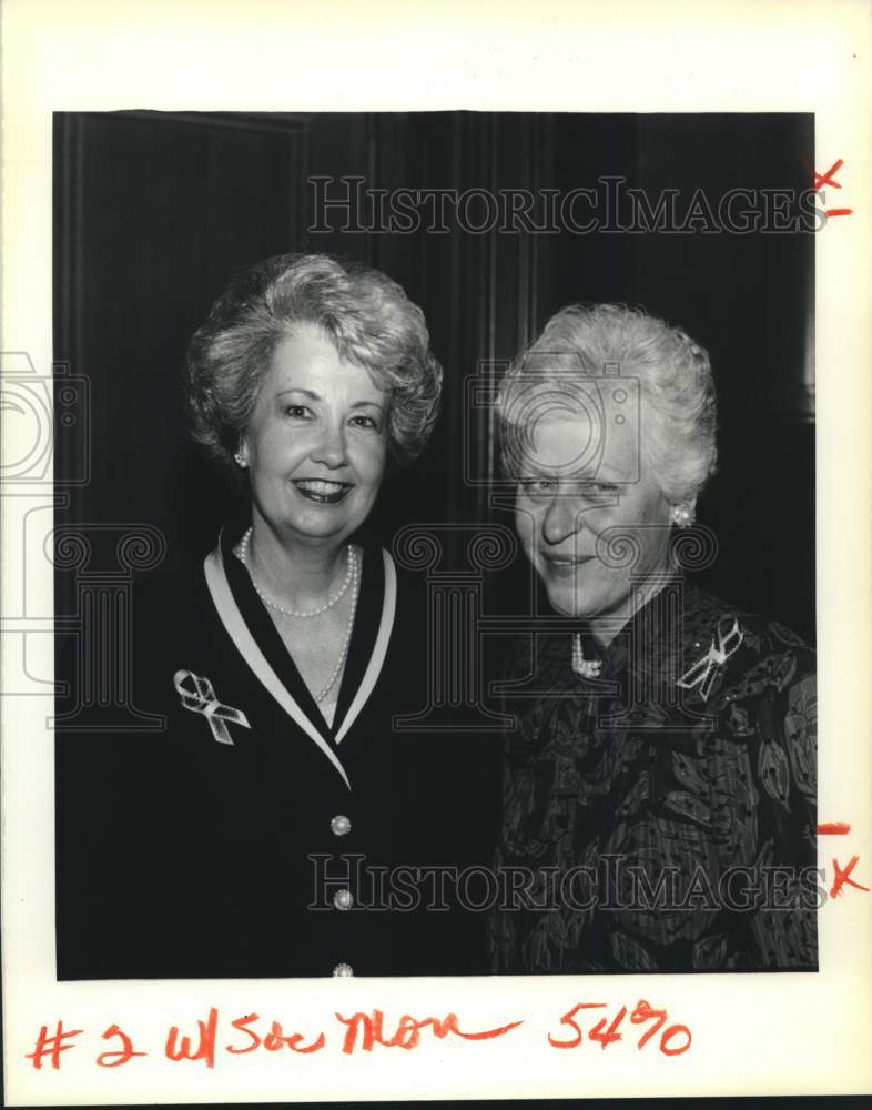 1990 Press Photo Patsy Hotard and Anne Montgomery at The Catholic Foundation - Historic Images