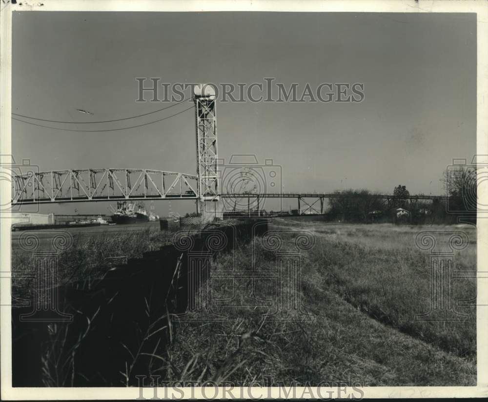 1969 Sheet steel piling forming base for concrete floodwall - Historic Images