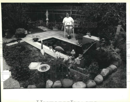 1992 Press Photo Carolyn Jagot- National Wildlife Federation's Backyard Wildlife - Historic Images