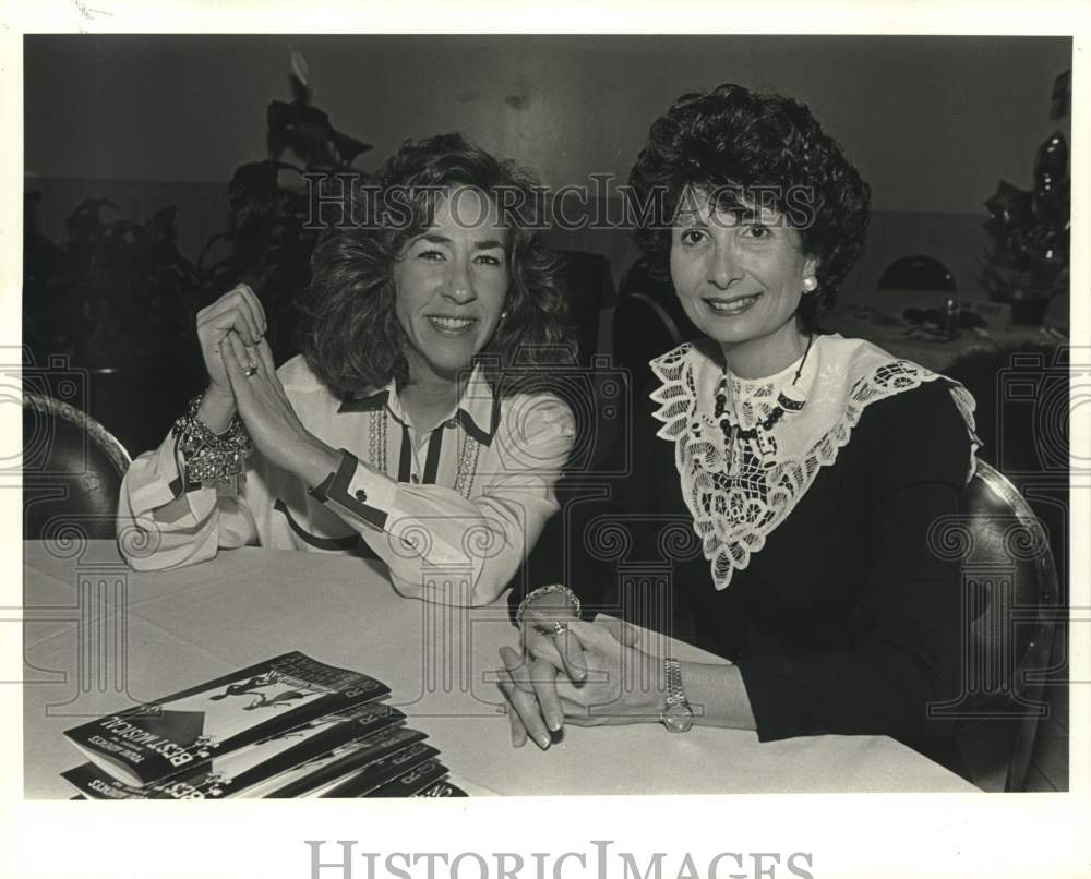 1989 Press Photo Carole Jacobson and Camille Verges - Young Audiences - Historic Images