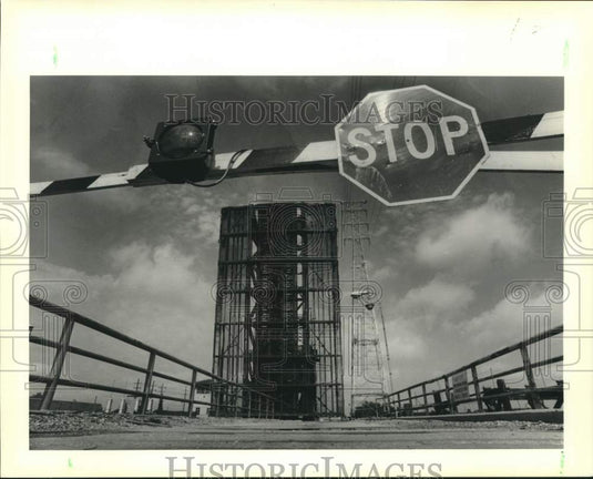 1989 Press Photo Drawbridge at Florida Avenue will open for traffic next Monday. - Historic Images