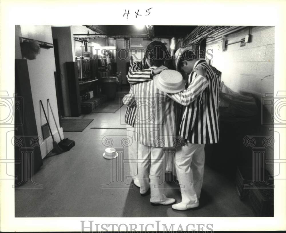 1992 Press Photo &quot;In Harmony&quot; at the Collegiate Quarter Harmony Sweepstakes - Historic Images