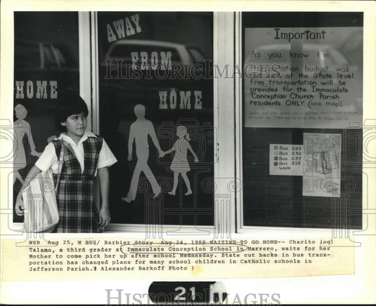1988 Press Photo Charito Talamo waits for her mother to pick her up from school. - Historic Images