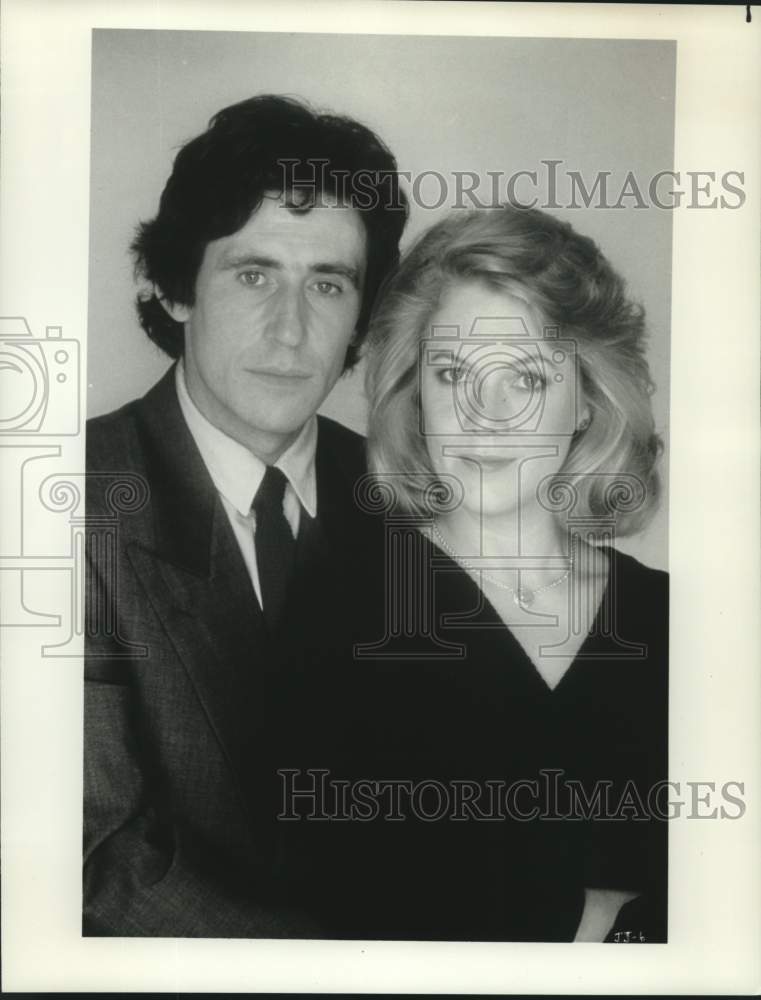 1991 Press Photo Cast of Italian Drama Film, "Julia and Julia" - Historic Images