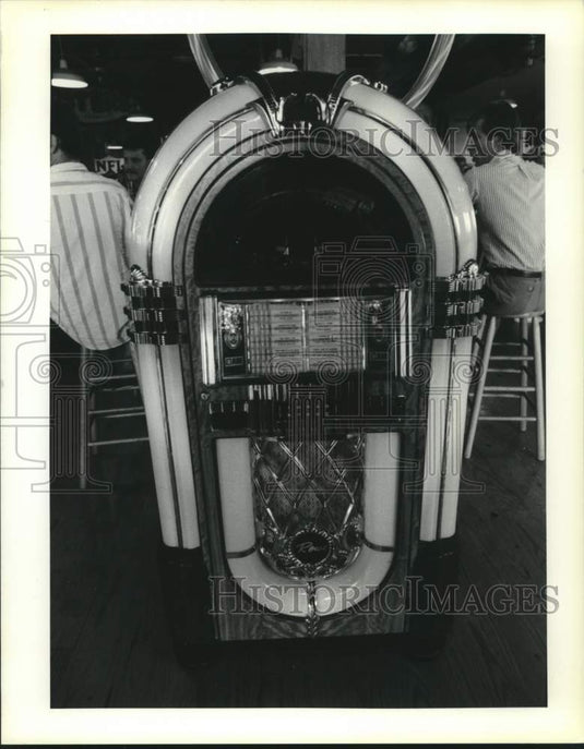 1991 Press Photo Jukebox - Hooter's after dark column - Historic Images