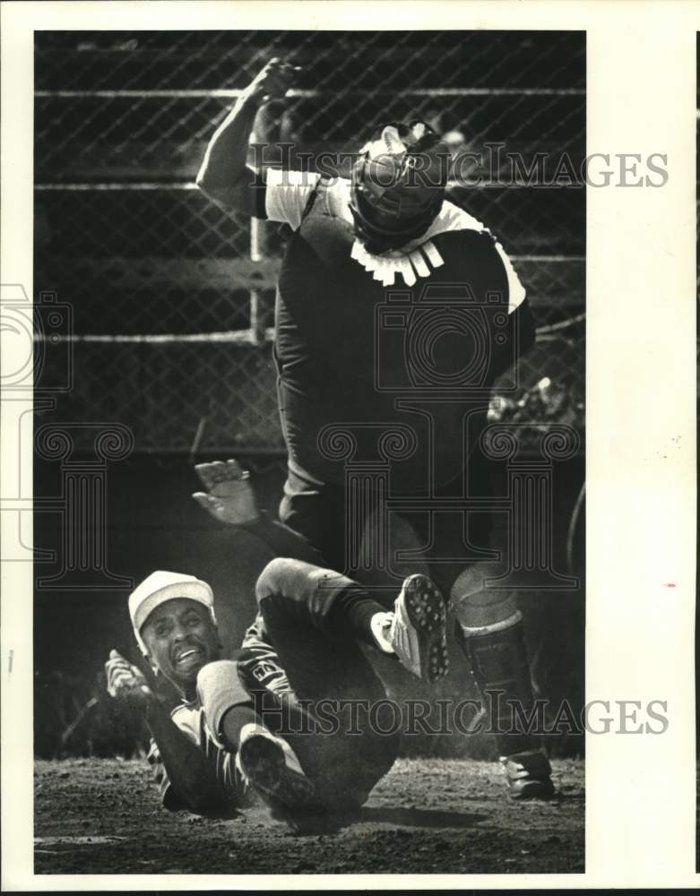 1986 Press Photo Baseball - Clarence Jones of New Orleans Old Timers team - Historic Images