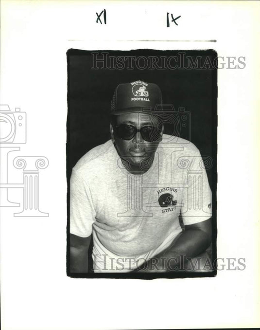 1992 Press Photo Football - Melvin Jones, head coach of Higgins High School - Historic Images