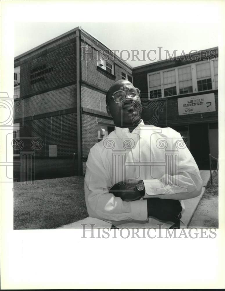 1990 Press Photo Jefferson Parish School Board member Donald Jones. - Historic Images