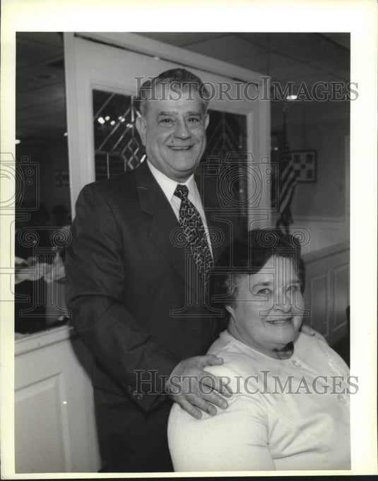 1993 Press Photo Cefalutana Society members Frank and Ruth Incaprera - Historic Images