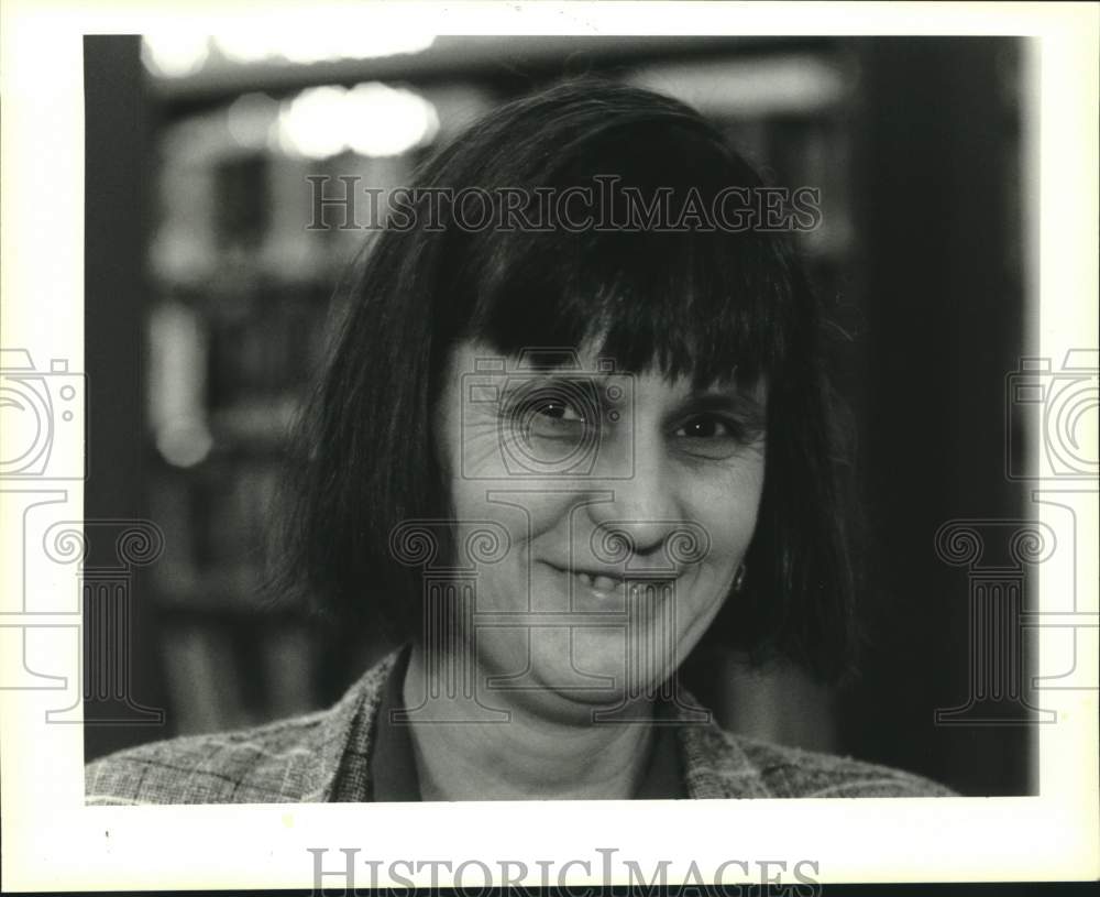 1994 Press Photo Jean Jones of Business and Science, New Orleans public library - Historic Images