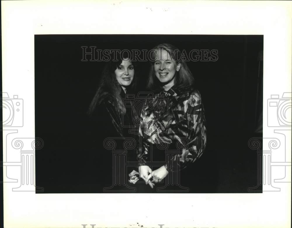 1992 Press Photo Dr. Annelle Blanchard & Laurie Jones at Japan Society Benefit. - Historic Images