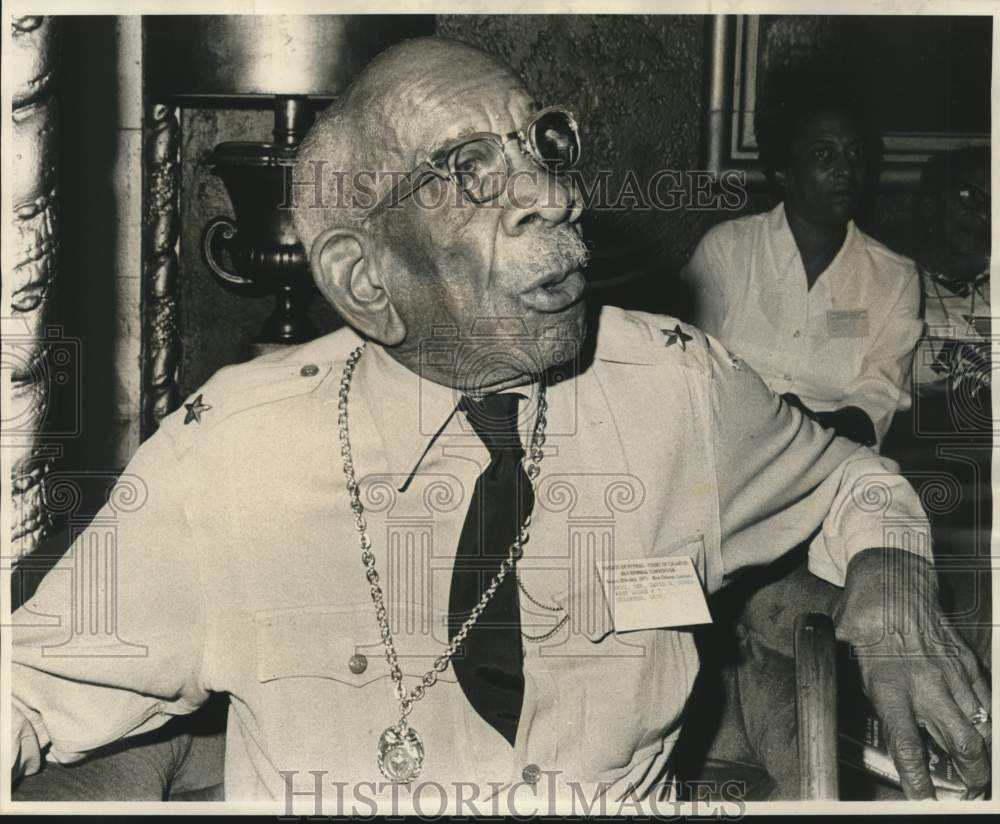 1975 Press Photo Brigadier General David Jones of the Knights of Pythias - Historic Images