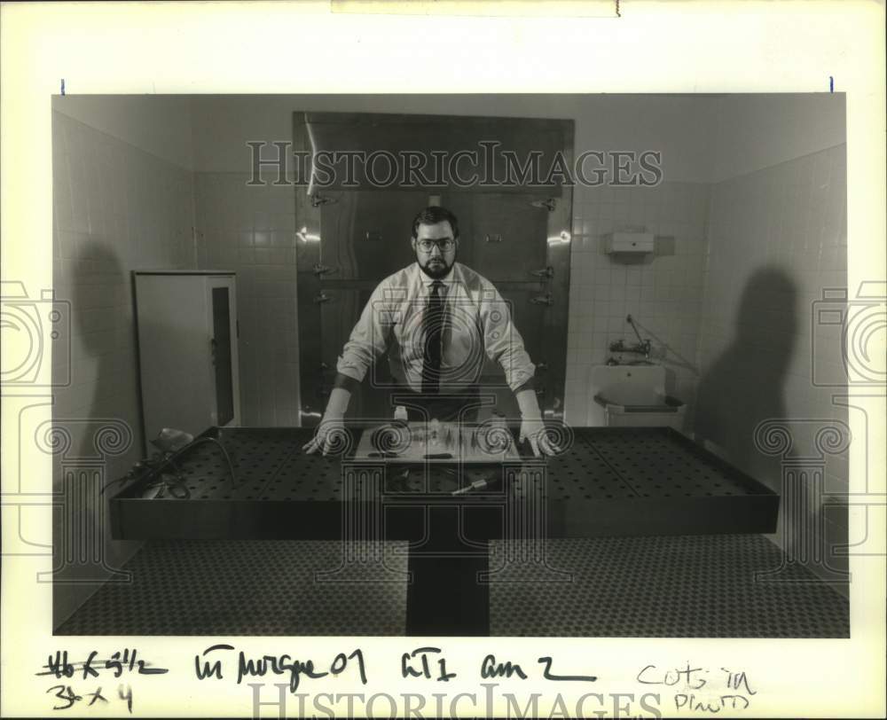 1989 Press Photo Autopsy table at the Jefferson Parish Morgue - Historic Images