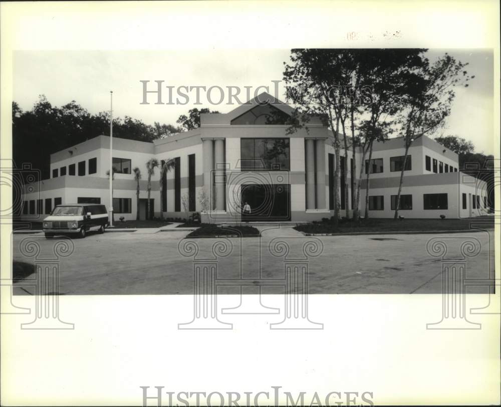 1990 Press Photo Recently completed Juvenile Justice Center on Gretna Boulevard - Historic Images