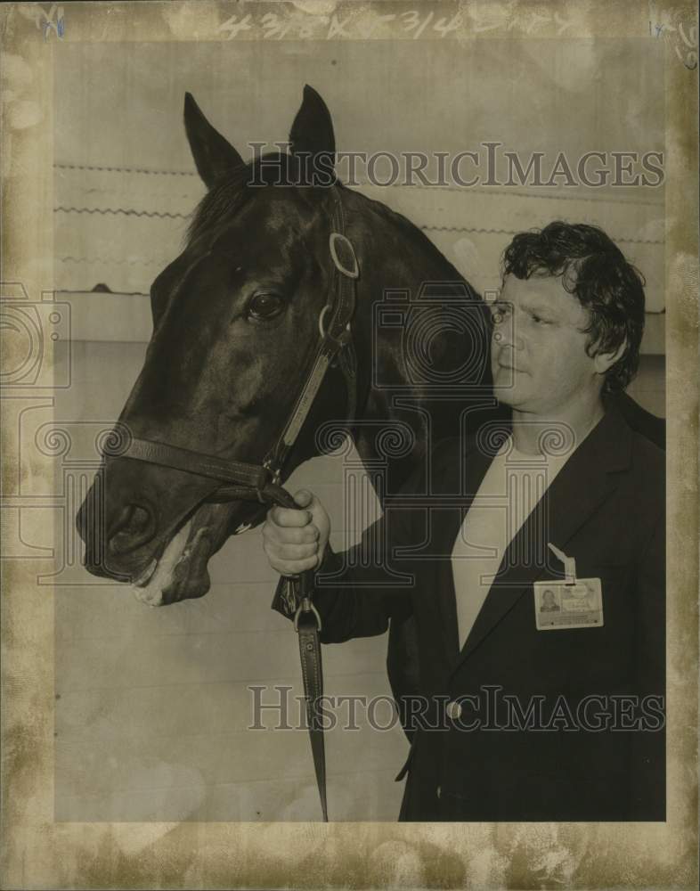 1980 Press Photo Horse Florida Invader and his Ethnarch Trainer Dom Imperio - Historic Images