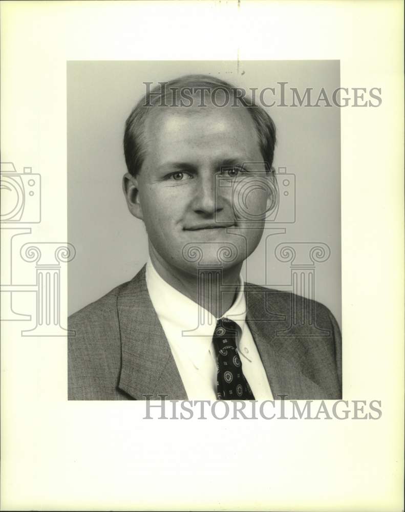 1995 Press Photo New Covington reporter, Glen Justice - Historic Images