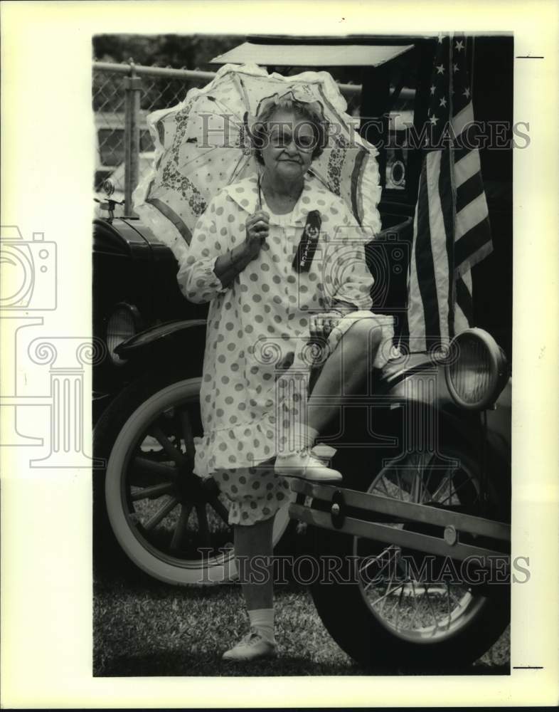 1990 Marie Duncan at picnic by Jefferson Parish Council on aging - Historic Images