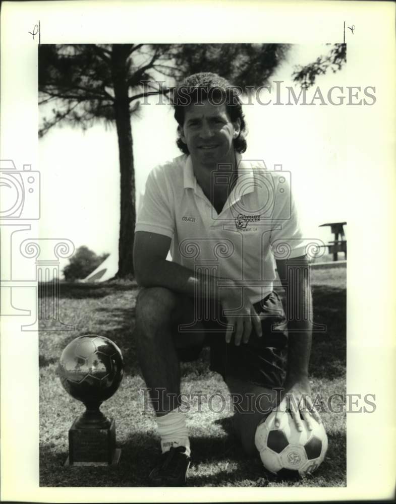 1992 Press Photo Mike Jeffries, director Lafreniere Select Soccer Program - Historic Images