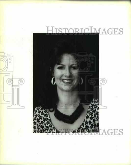 1994 Press Photo Valerie Hunter, new president of the Mother's of Twins Club - Historic Images