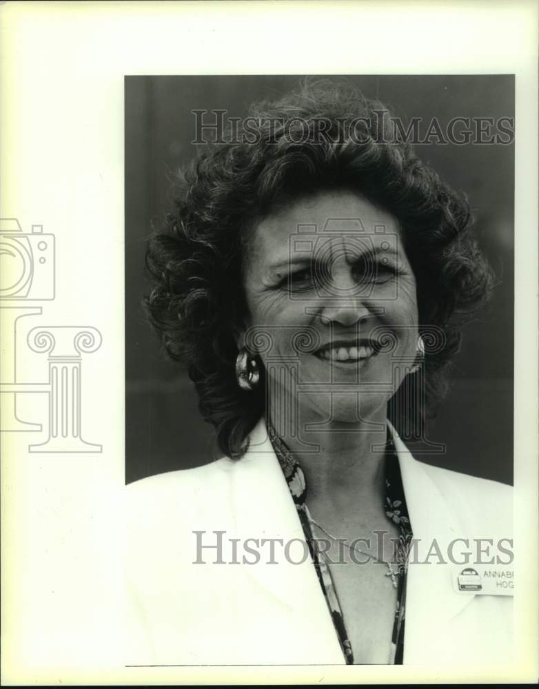 1994 Press Photo Annabel Hogan, volunteer in New Orleans. - Historic Images