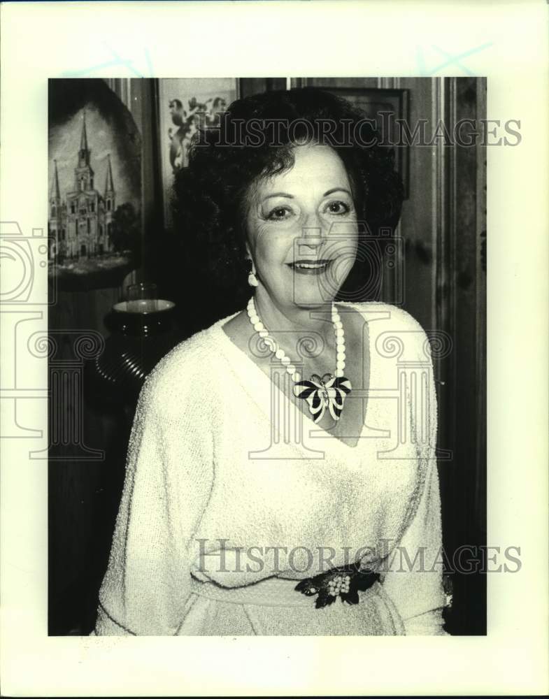 1989 Press Photo Estelle Holbrook, Board member for Red Cross - Historic Images