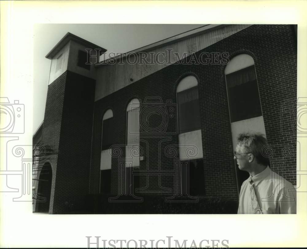 1994 Press Photo Rev. John Jeffries, Pastor of First Baptist Church in Chalmette - Historic Images