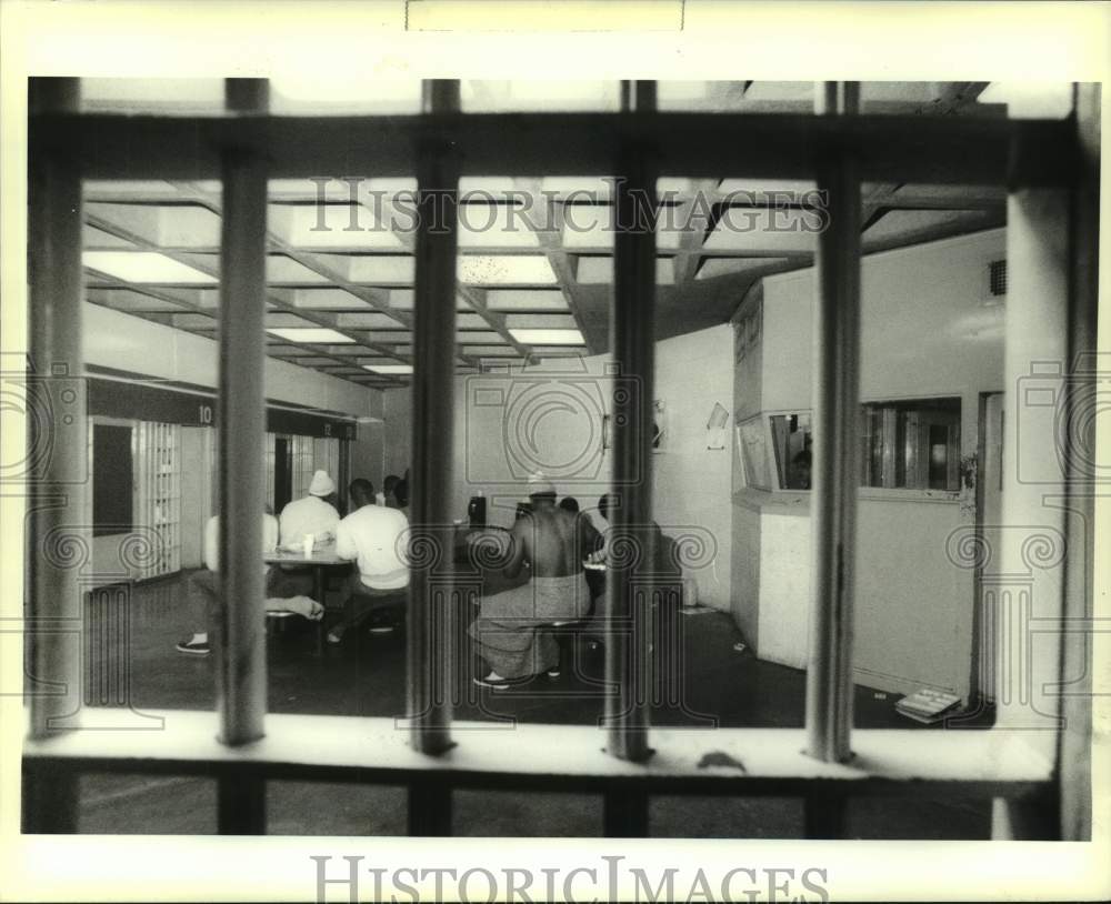 1990 Press Photo Inmates at the Jefferson Parish Correctional Center in Gretna - Historic Images