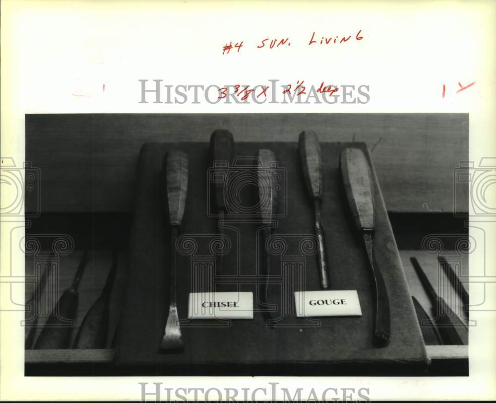 1989 Press Photo Display case with tools at Historic Jefferson City Exhibit - Historic Images