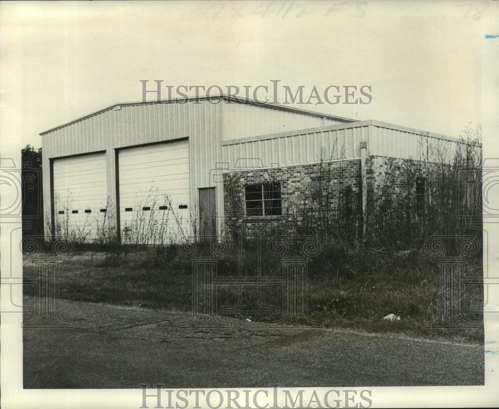 1975 Press Photo Jefferson Parish Fire Department is complete but unoccupied. - Historic Images