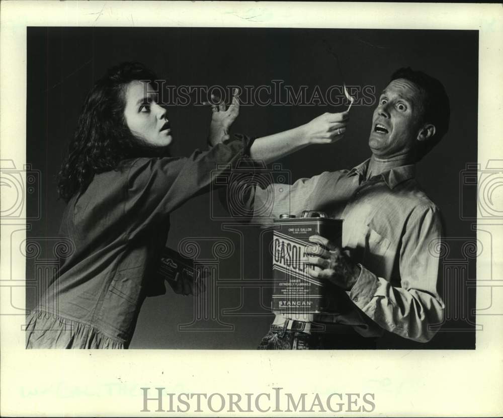 1988 Press Photo Molly Connagnan &amp; Kendrick Goode in &quot;Wait Until Dark&quot; - Historic Images