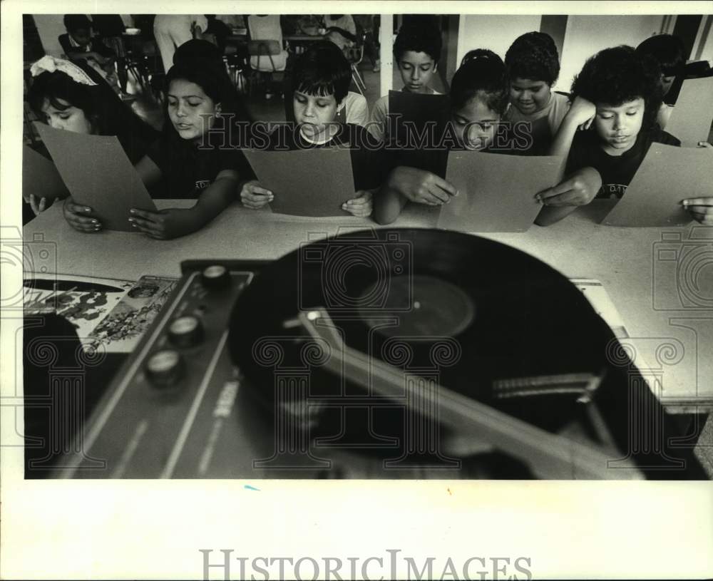 1987 Press Photo Students attend Jefferson Community Education Summer camp - Historic Images