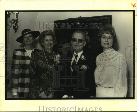 1990 Press Photo EJH Great Ladies & Gentlemen - Judy Hof, Fred Vogel and others - Historic Images