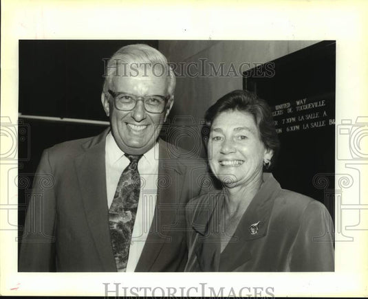 1992 Press Photo United Way delegates Bill and Lois Hoffman - Historic Images