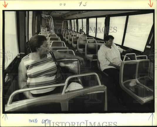 1989 Press Photo Jefferson Council to ask voters for a transit tax.-women on bus - Historic Images