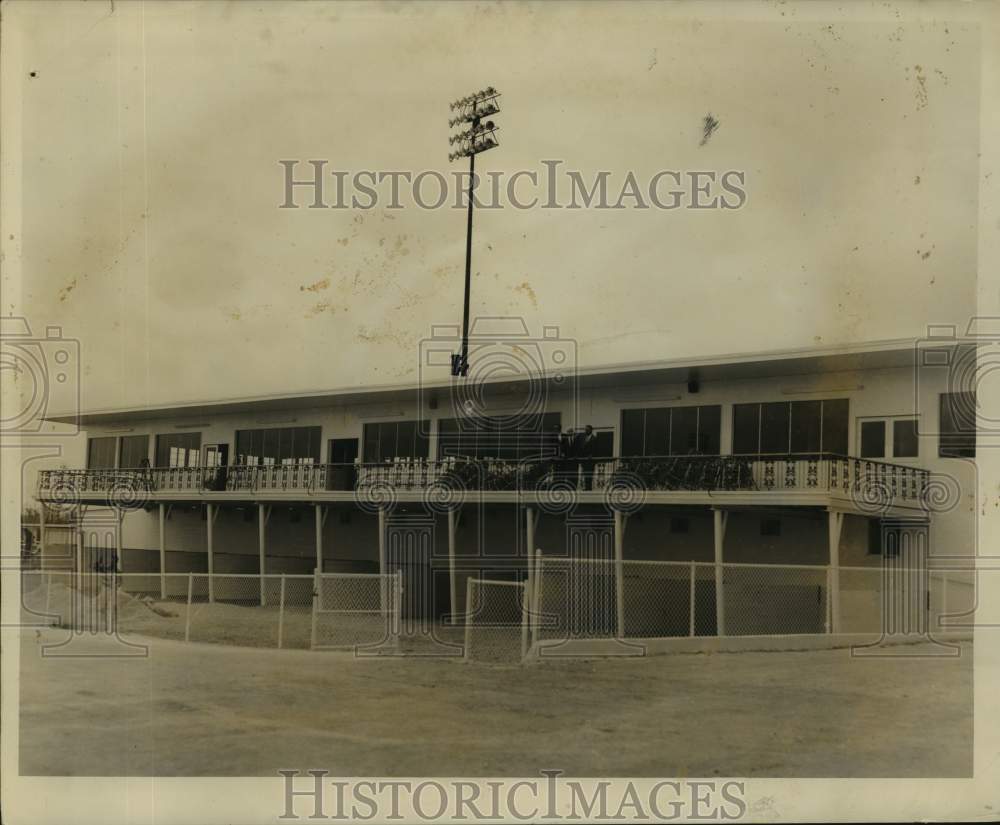 1959 Press Photo Administration building at Jefferson Downs Race Track- Historic Images