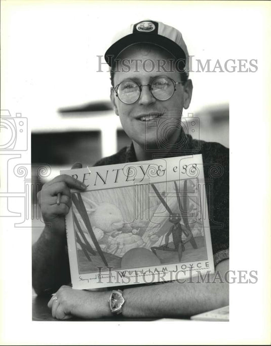 1992 Press Photo Children's Book author William Joyce signs books at Jazz Fest - Historic Images