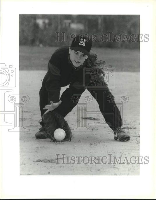1993 Press Photo Softball player Ashley Lopez of Hannan - Historic Images