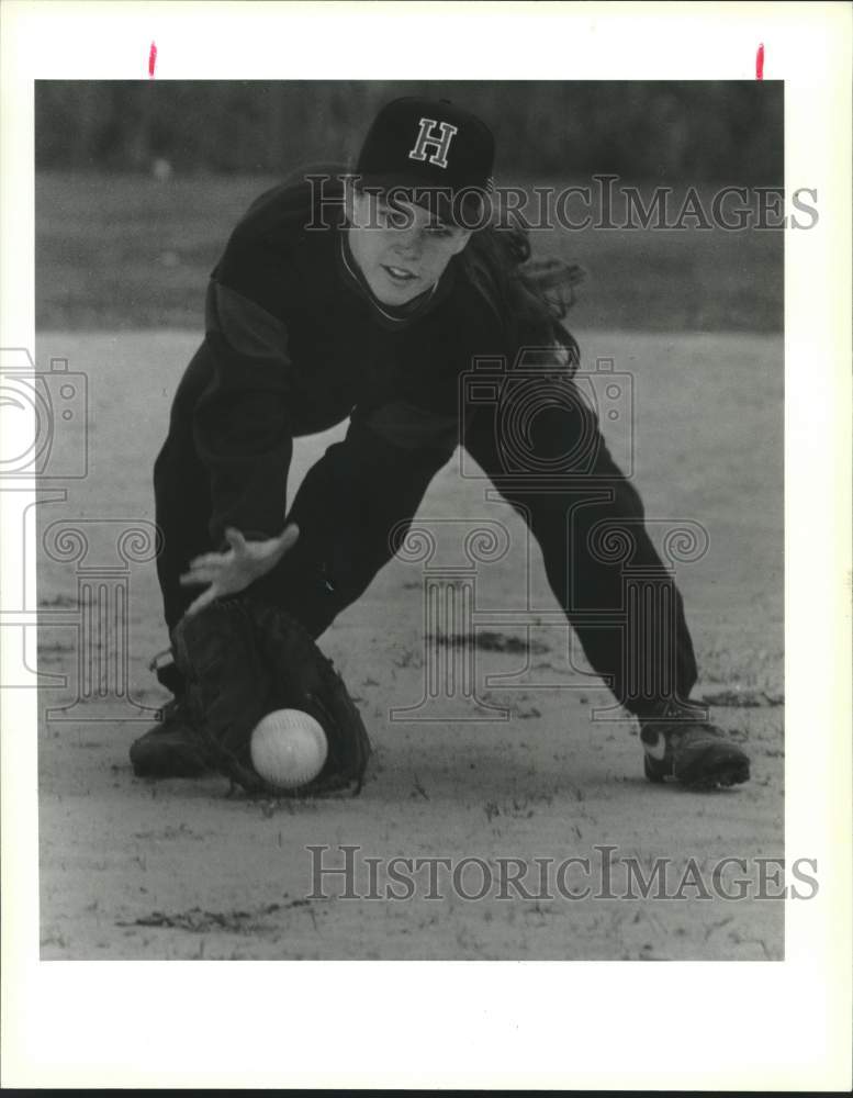 1993 Press Photo Softball player Ashley Lopez of Hannan - Historic Images