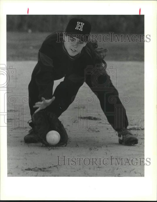 1993 Press Photo Softball player Ashley Lopez of Hannan - Historic Images