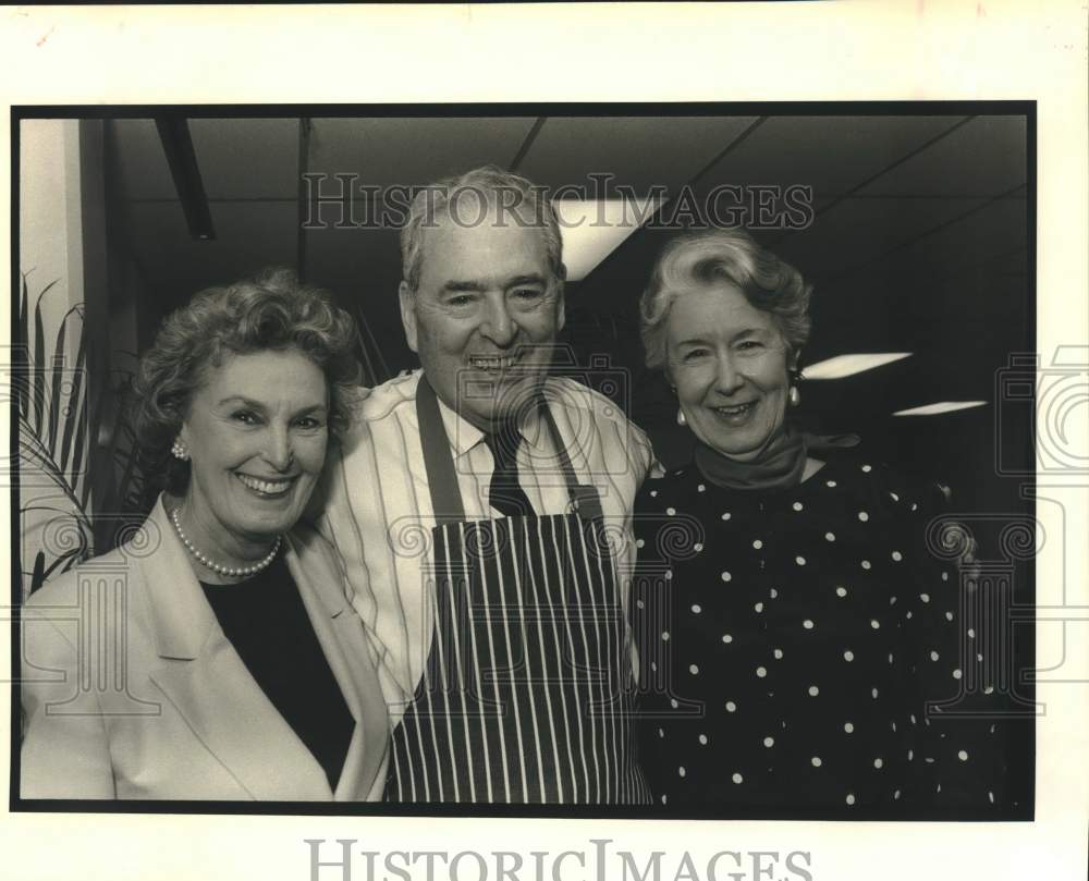 1990 Press Photo Betty Bagot, Richard Jaubert, Jean Tompkins - Les Dames - Historic Images