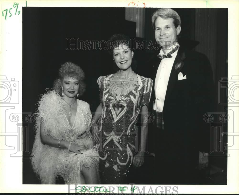 1991 Press Photo Eye Ball - Marguerite McDonald, Lanier and Hank Hosford - Historic Images