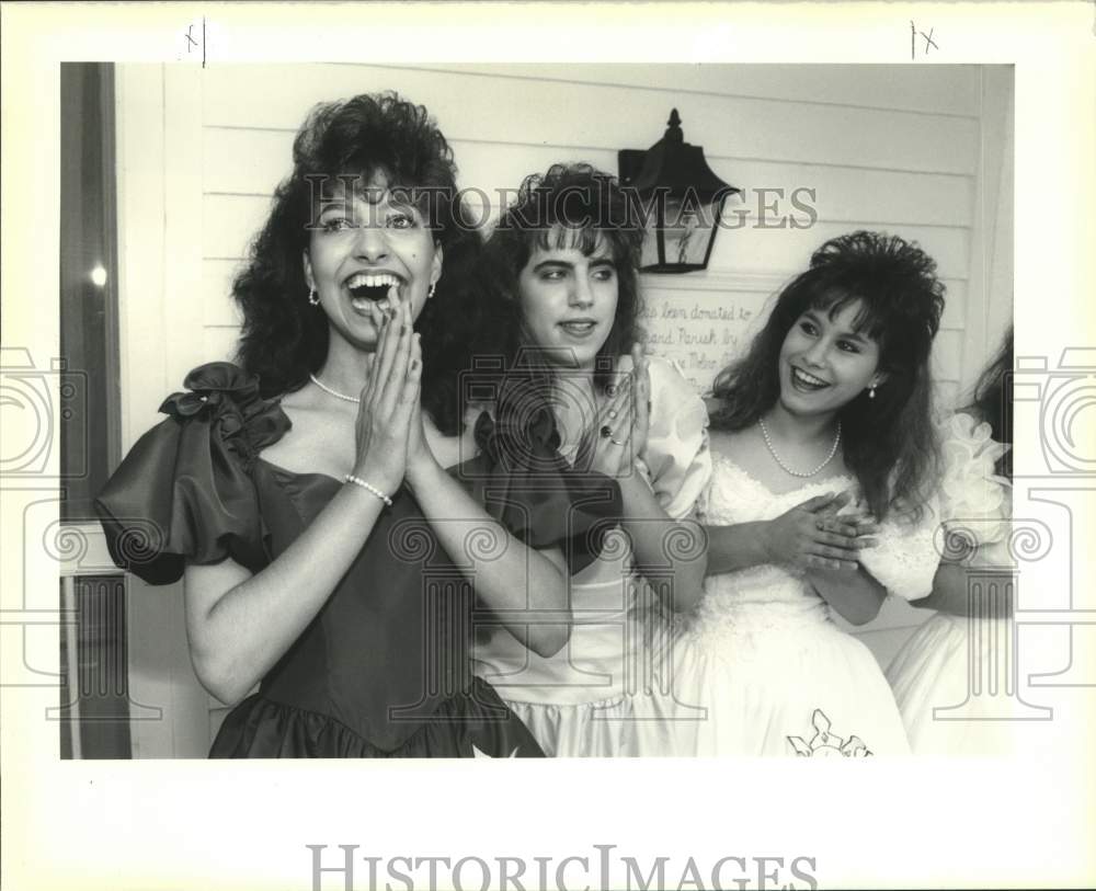 1990 Press Photo Brandy Alfonso, Ms. Congeniality at Islenos Beauty Pageant - Historic Images