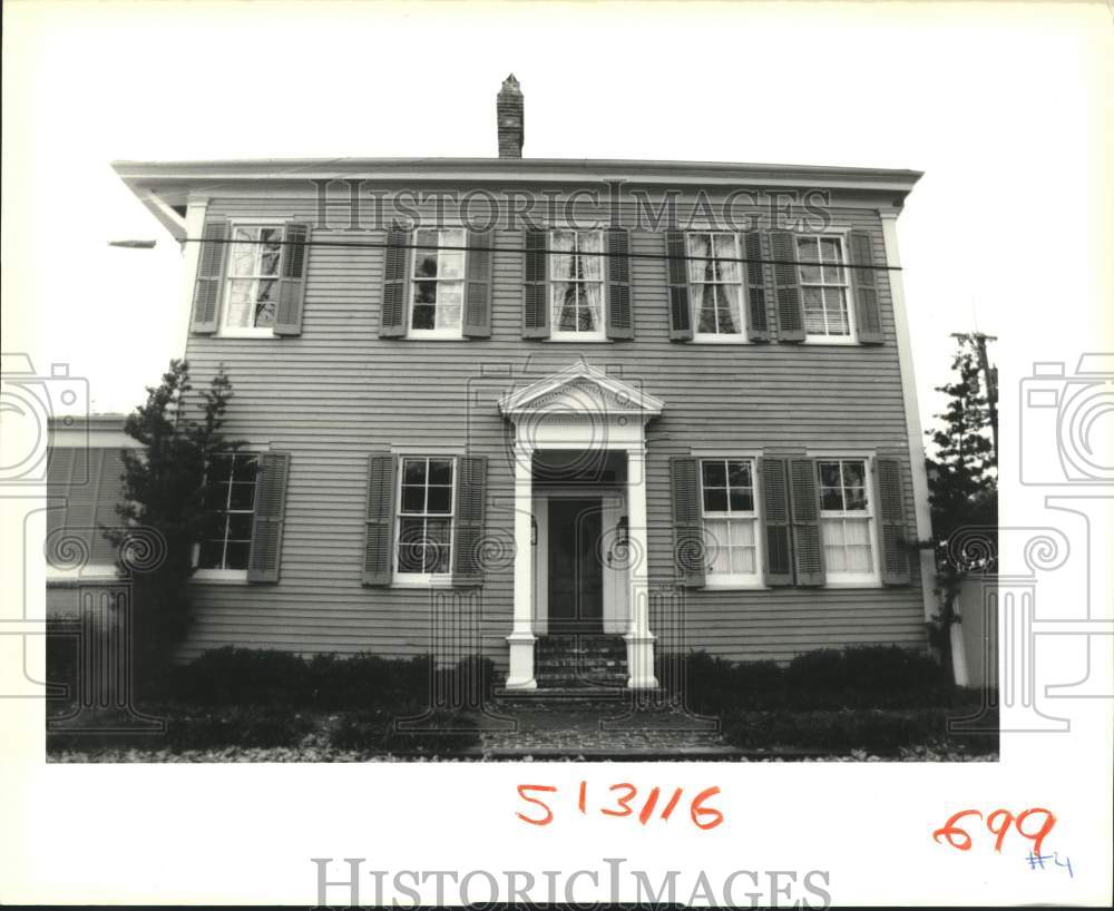 1988 Press Photo Housing - Real Estate - Transfer-1418 Soniat - Historic Images