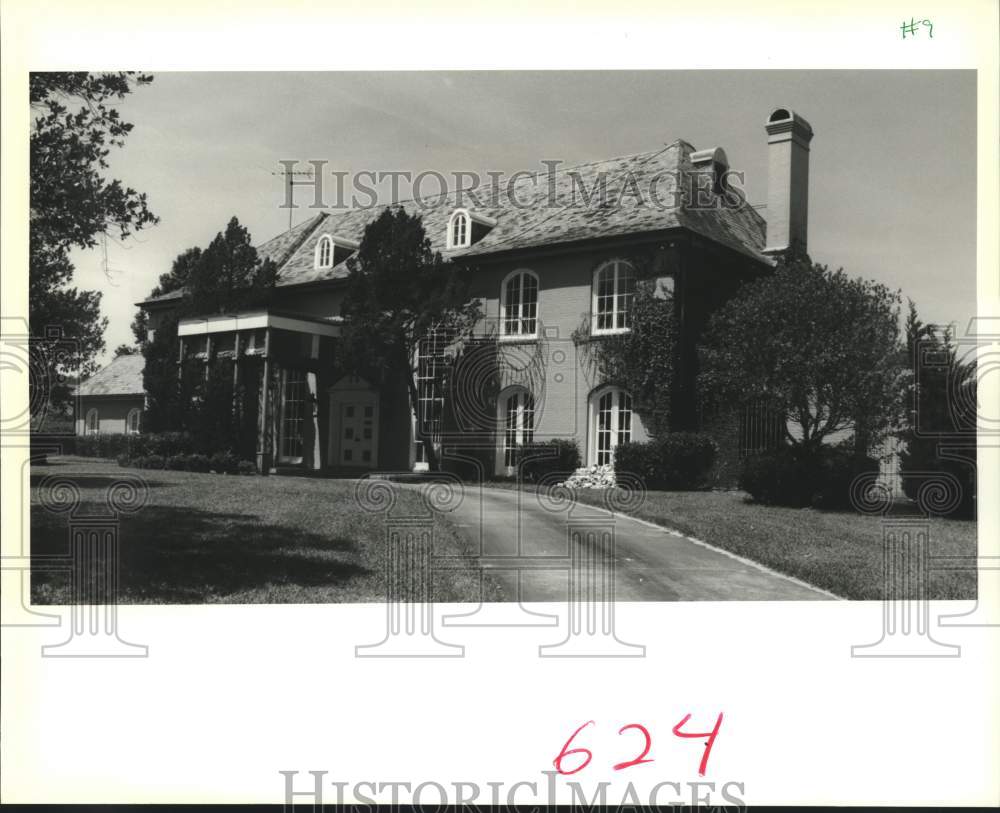 1989 Press Photo Housing - Exterior of the house located at 5438 Dayna Court - Historic Images