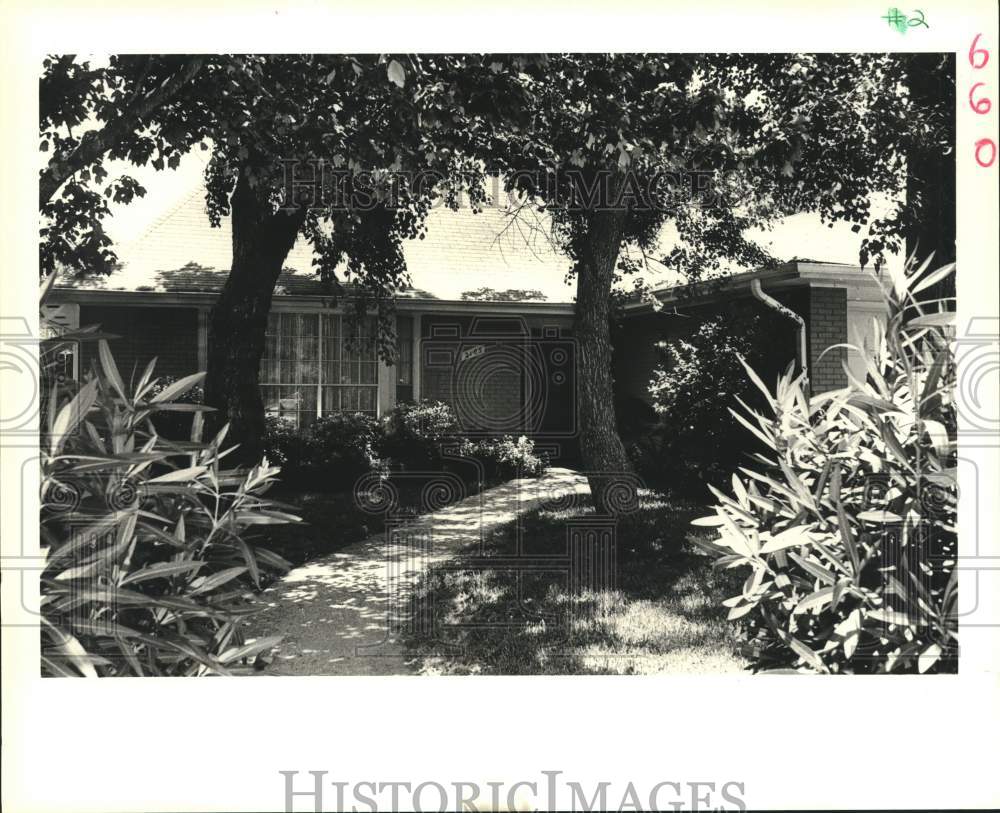 1989 Press Photo House at 2105 Elizabeth Avenue, Metairie - Historic Images