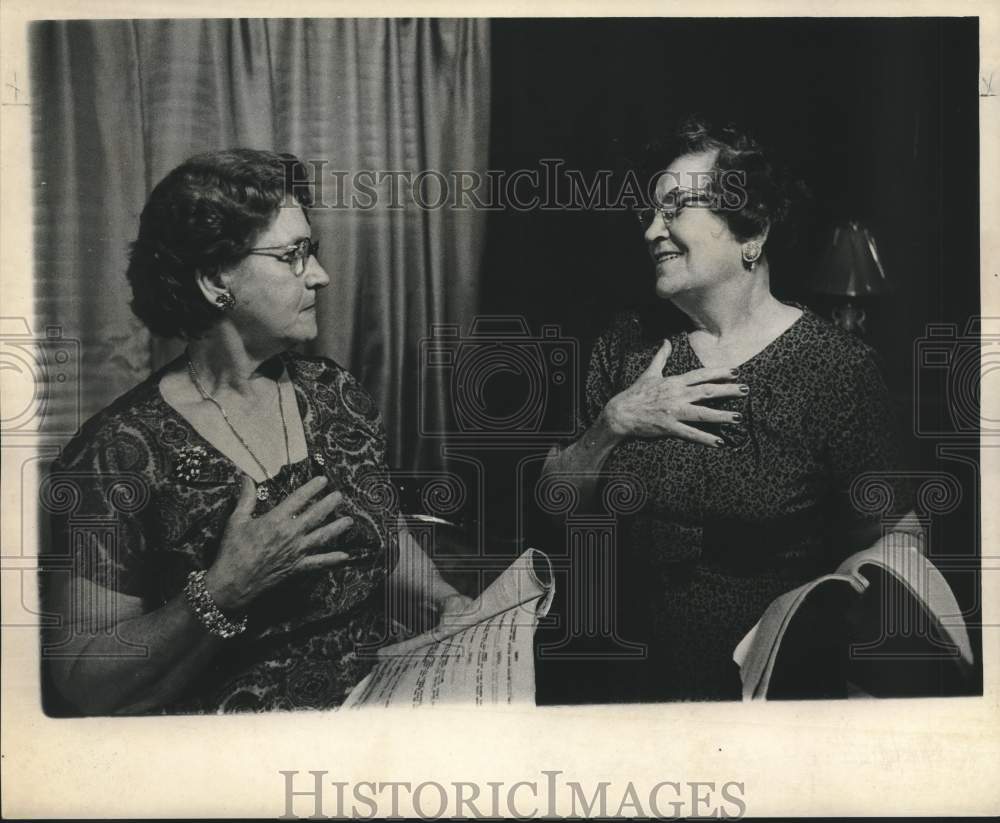 1962 Mmes. Salvador Russo and Henry Gowland re-enact a scene - Historic Images