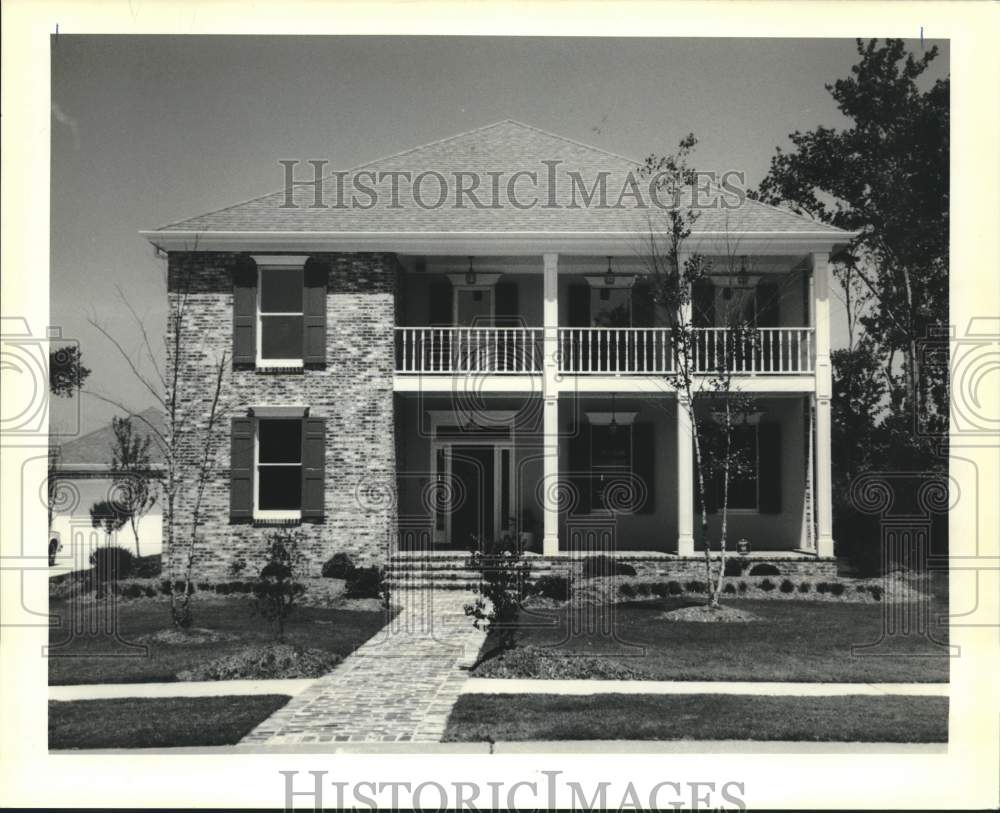 1990 Press Photo Housing - Real estate transfer at 5771 Eastover Drive - Historic Images