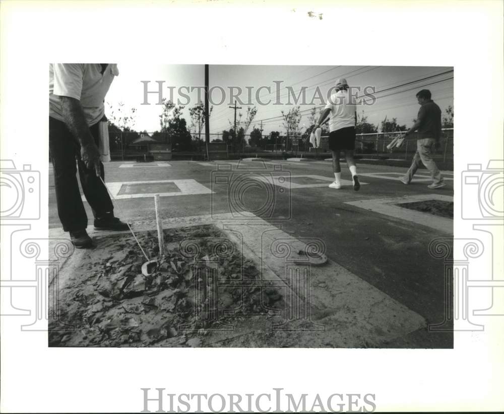 1993 Press Photo Clay Horseshoe Pit at Harahan Horseshoe Tournament - Historic Images